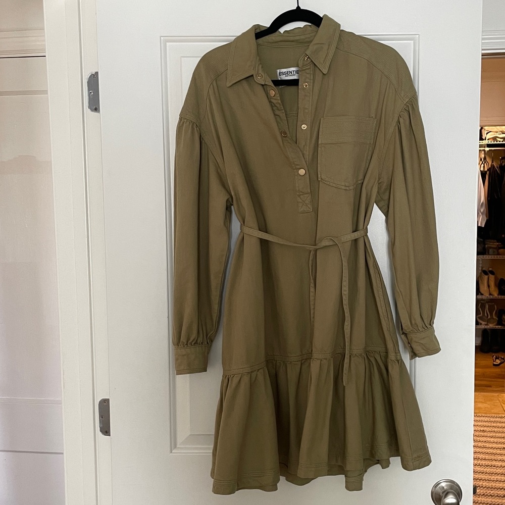 Essentials Antwerp army green dress size S/M